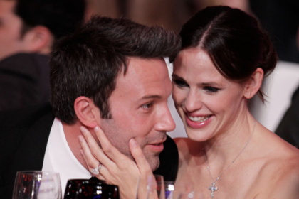Ben Affleck and Jennifer Garner reunite at kids' play