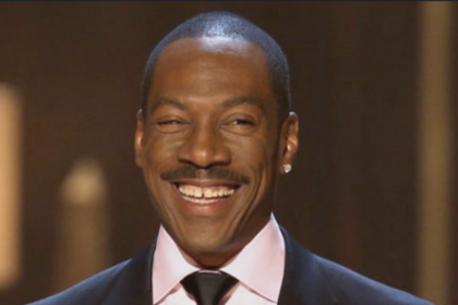 Eddie Murphy to star in Blue Falcon