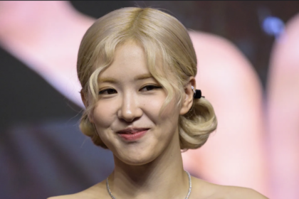 Rosé's Apt. breaks Billboard radio record