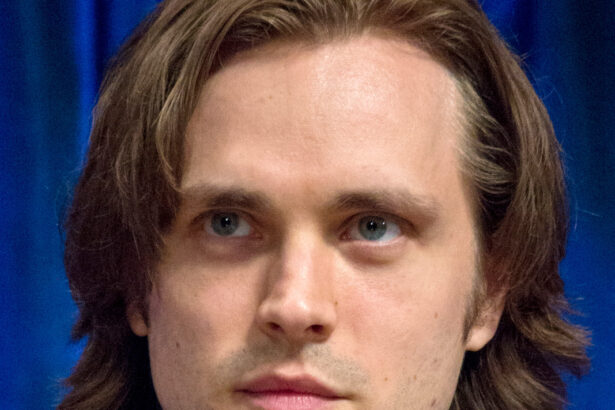 General Hospital actor Jonathan Jackson takes break