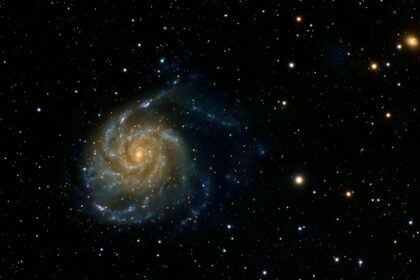 Hubble completes mosaic of Andromeda galaxy