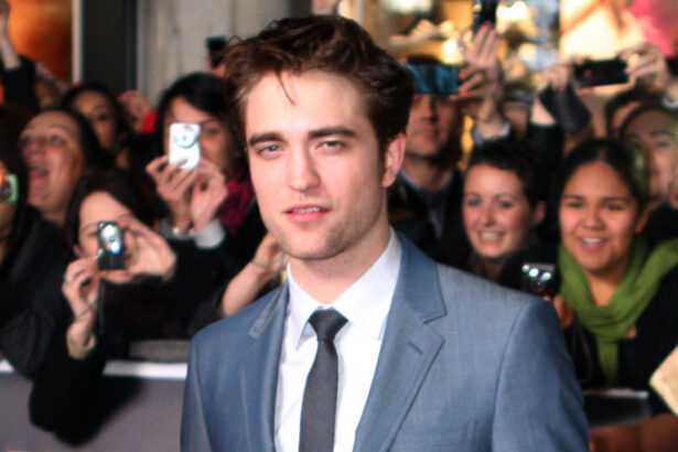 Robert Pattinson Shines in Bong Joon Ho's Mickey 17