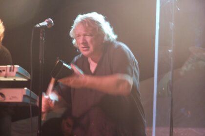 Foreigner to reunite with Lou Gramm