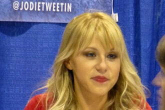 Jodie Sweetin and Andrea Barber