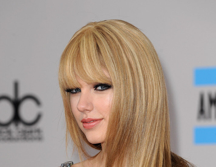 Natalia Bryant graduates from USC, Swift reacts