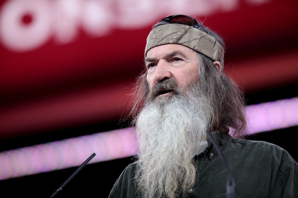 Phil Robertson, 'Duck Dynasty' patriarch, dies at 79