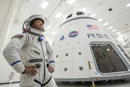 outsider tapped to lead nasa