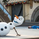 olaf robot topples at disneyland paris