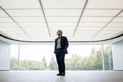 tim cook resigns from apple