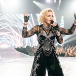 madonna returns mtv vmas performance